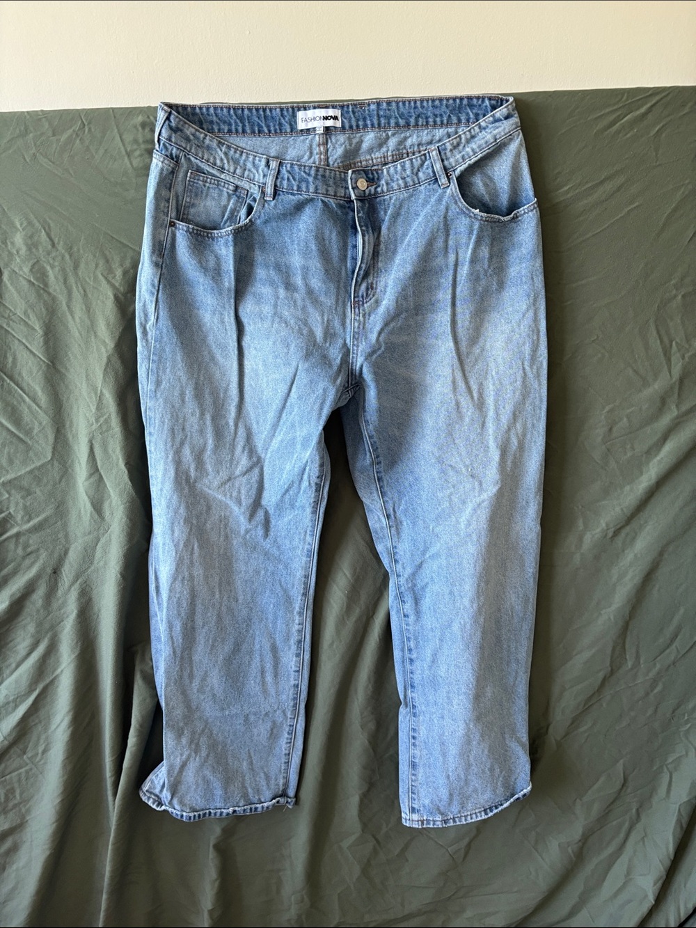 Oversized Light wash blue jeans